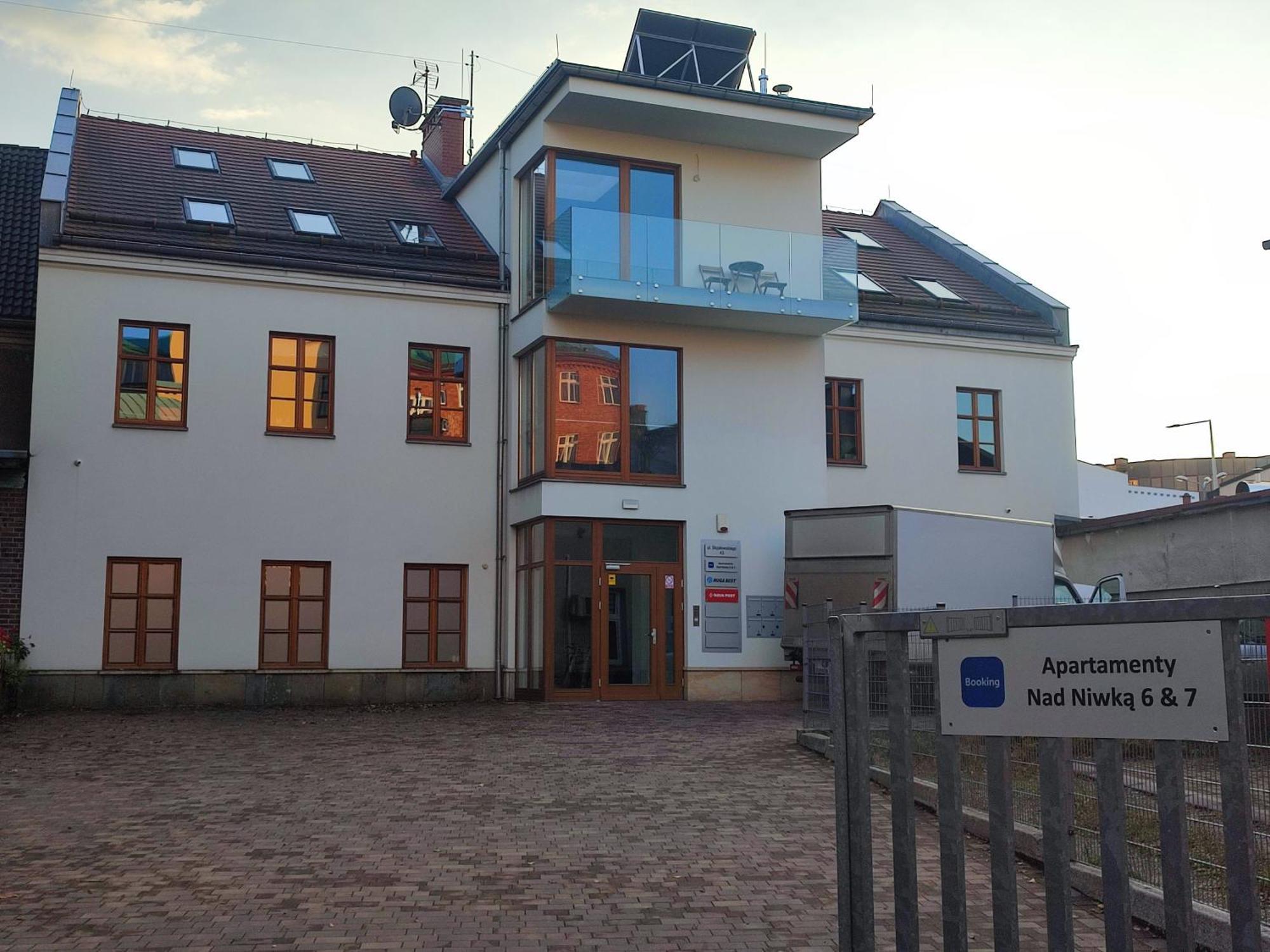 Apartament "Nad Niwka 7" Z Bezplatnym Zamykanym Parkingiem Bielsko-Biala Luaran gambar